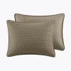 Queen 3 Piece Luxurious Oversized Quilt Set